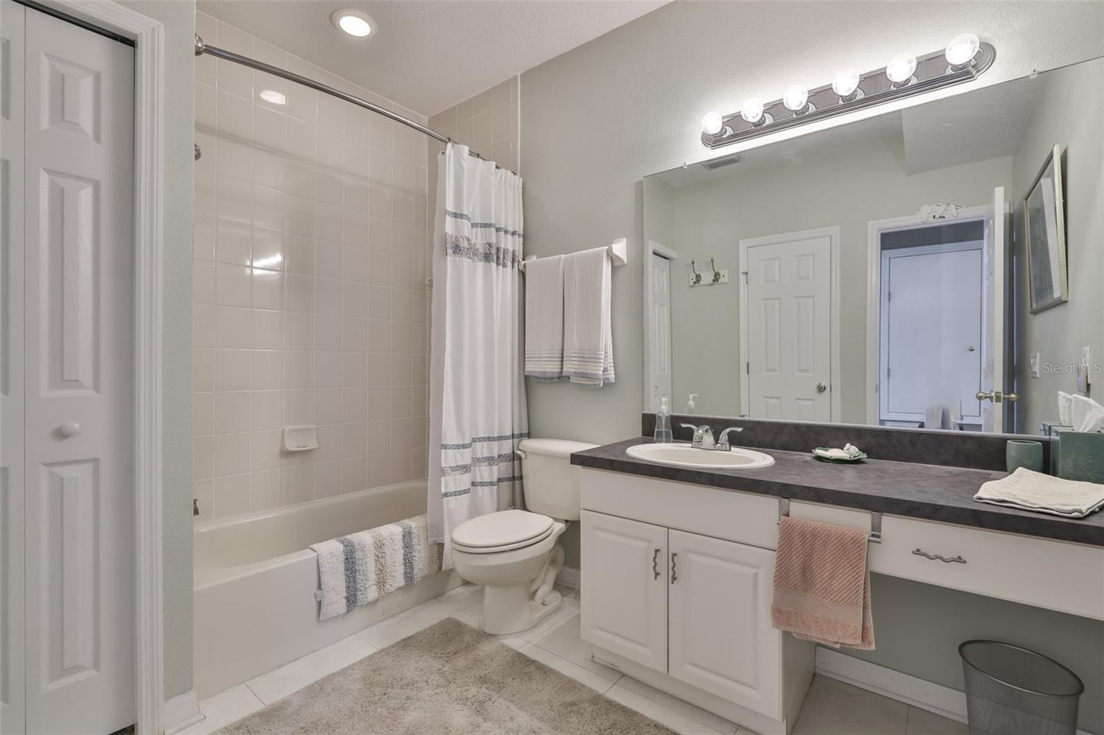 FAIRWAY PALMS A CONDO - Residential