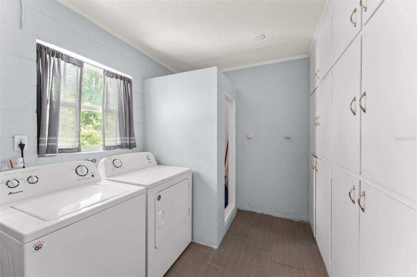 439 SUNRISE COURT