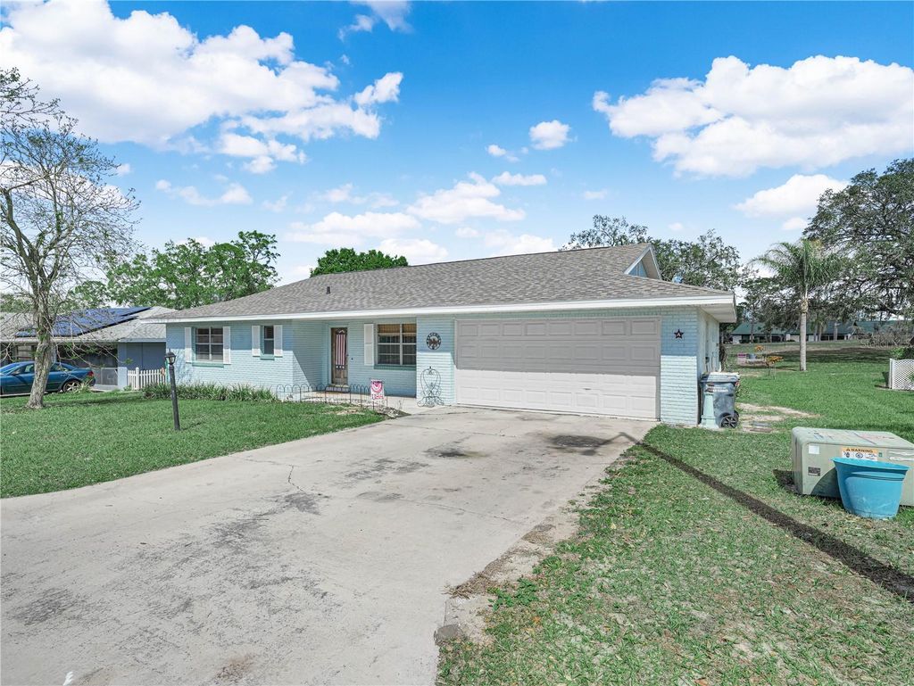 Photo of 7 Pine Run, Haines City, FL 33844 (MLS # P4938081)