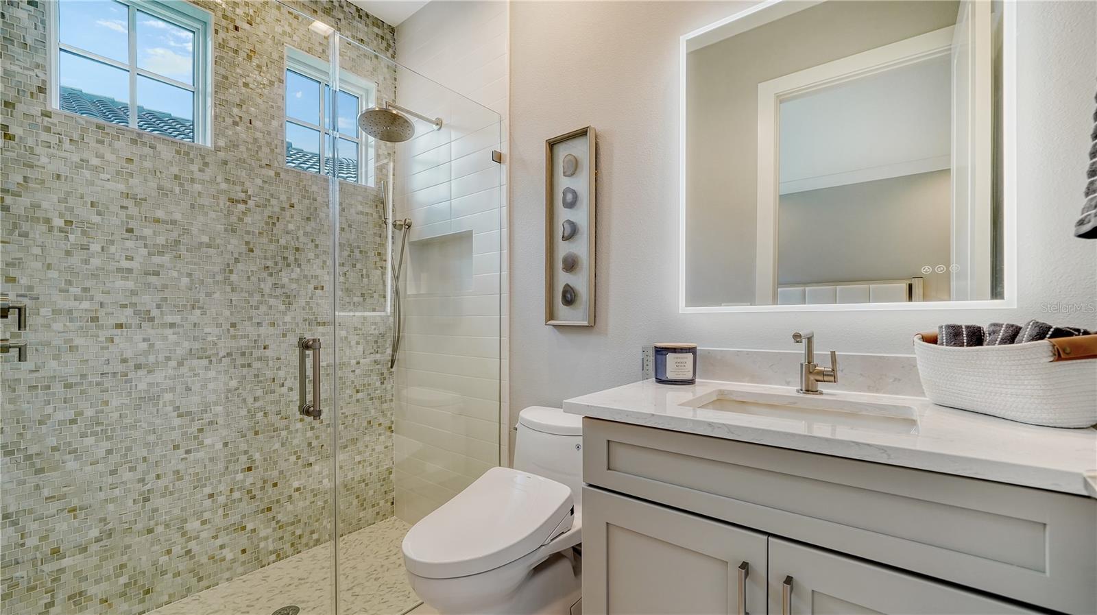 LAKE CLUB PH II - Residential