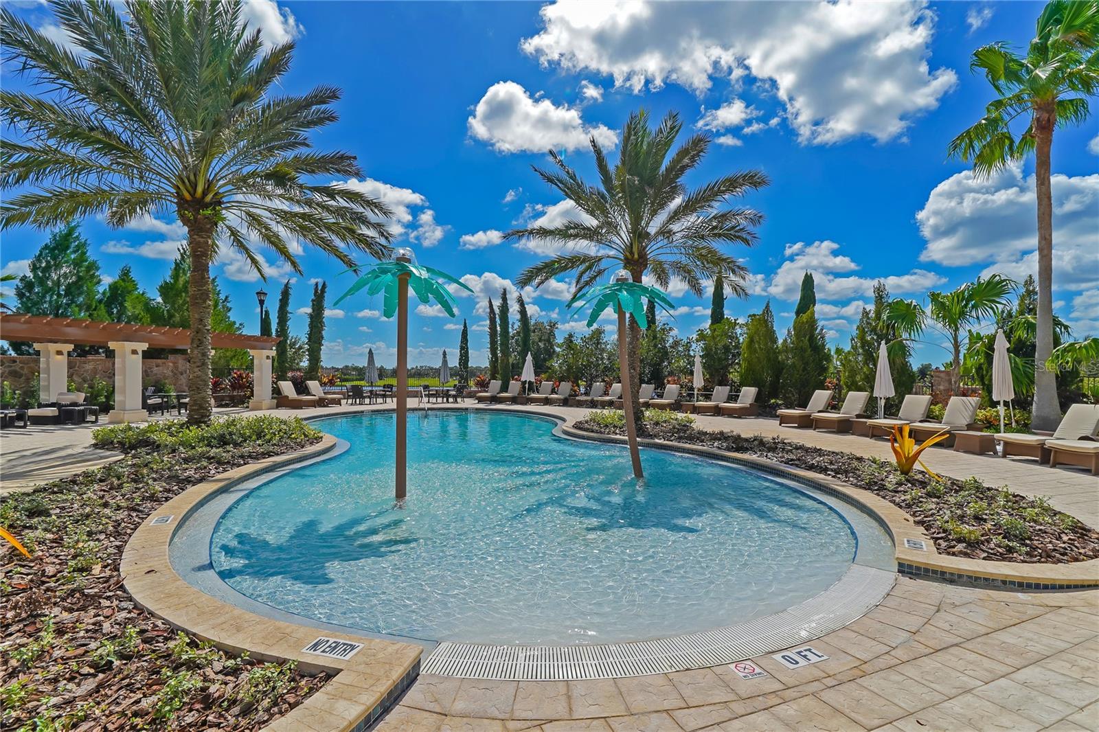 LAKE CLUB PH II - Residential