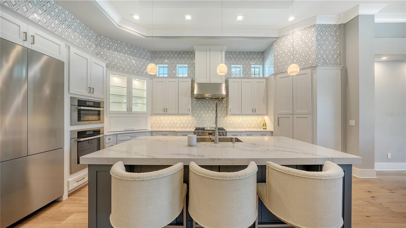 LAKE CLUB PH II - Residential