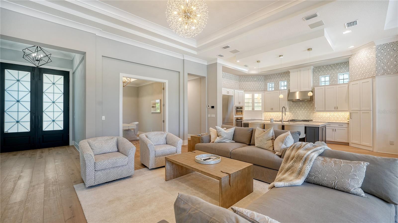 LAKE CLUB PH II - Residential