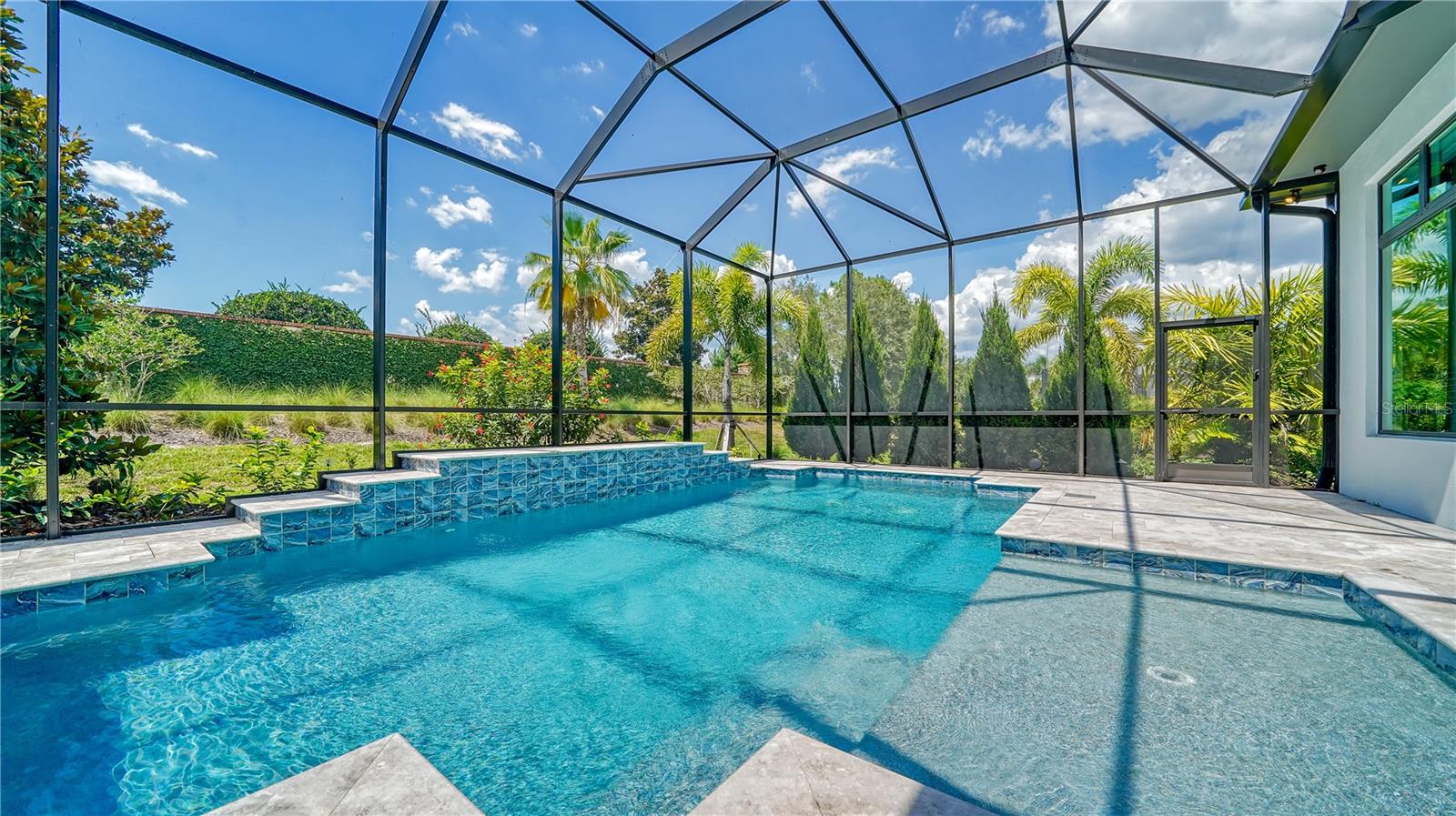 LAKE CLUB PH II - Residential