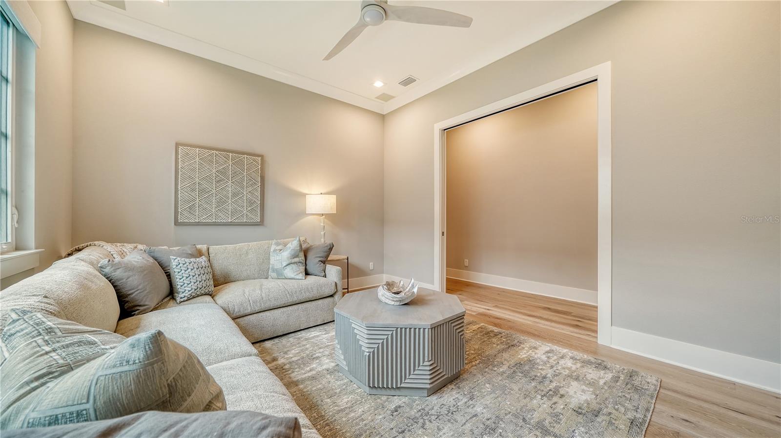 LAKE CLUB PH II - Residential