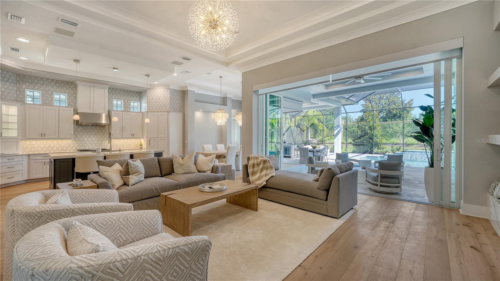 LAKE CLUB PH II - Residential