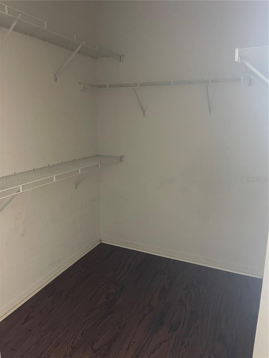 BELLA TERRA - Residential Lease