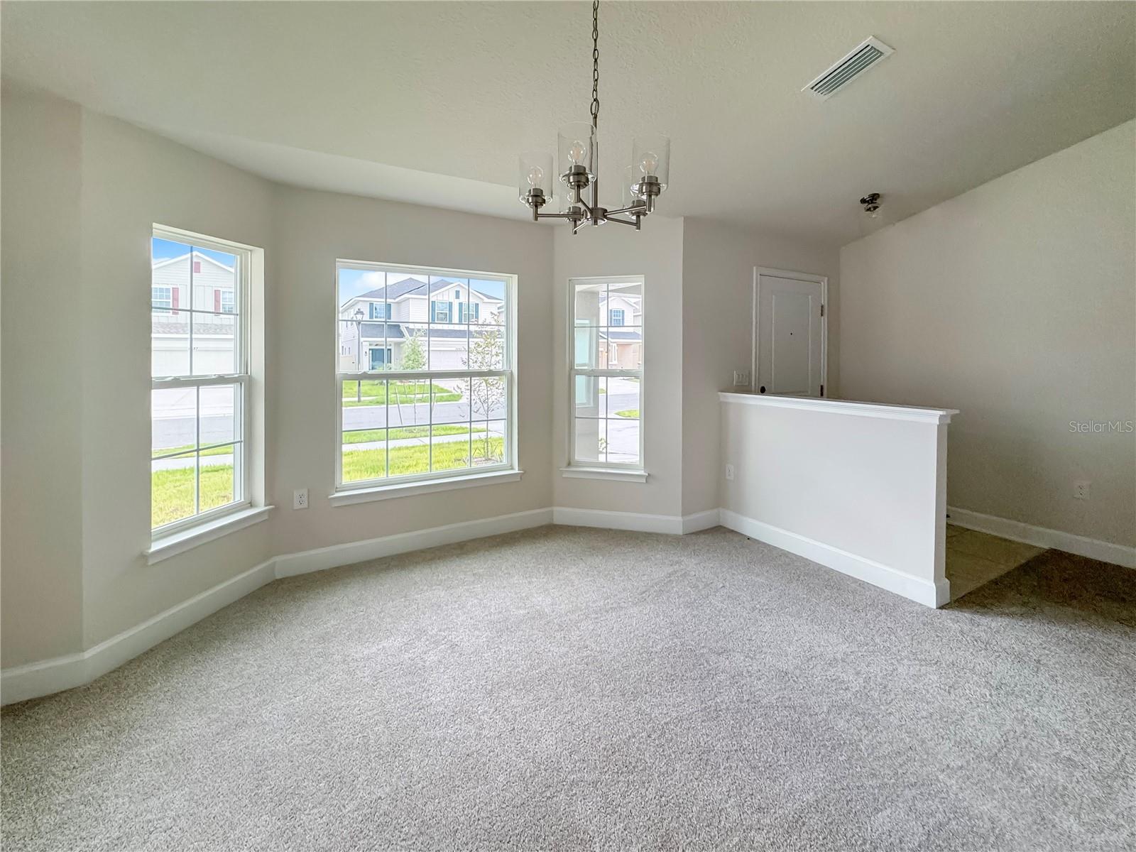 4492 SAGEFIELD DRIVE