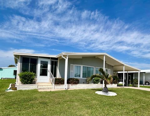 A home in NORTH PORT