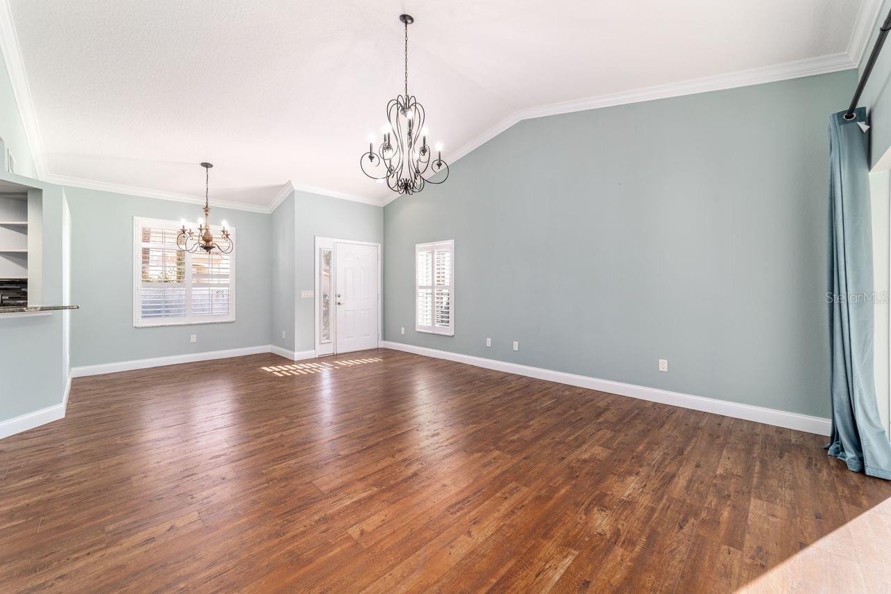 LAKESIDE LANDINGS - Residential