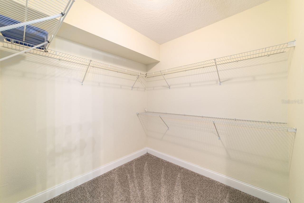 LAKESIDE LANDINGS - Residential