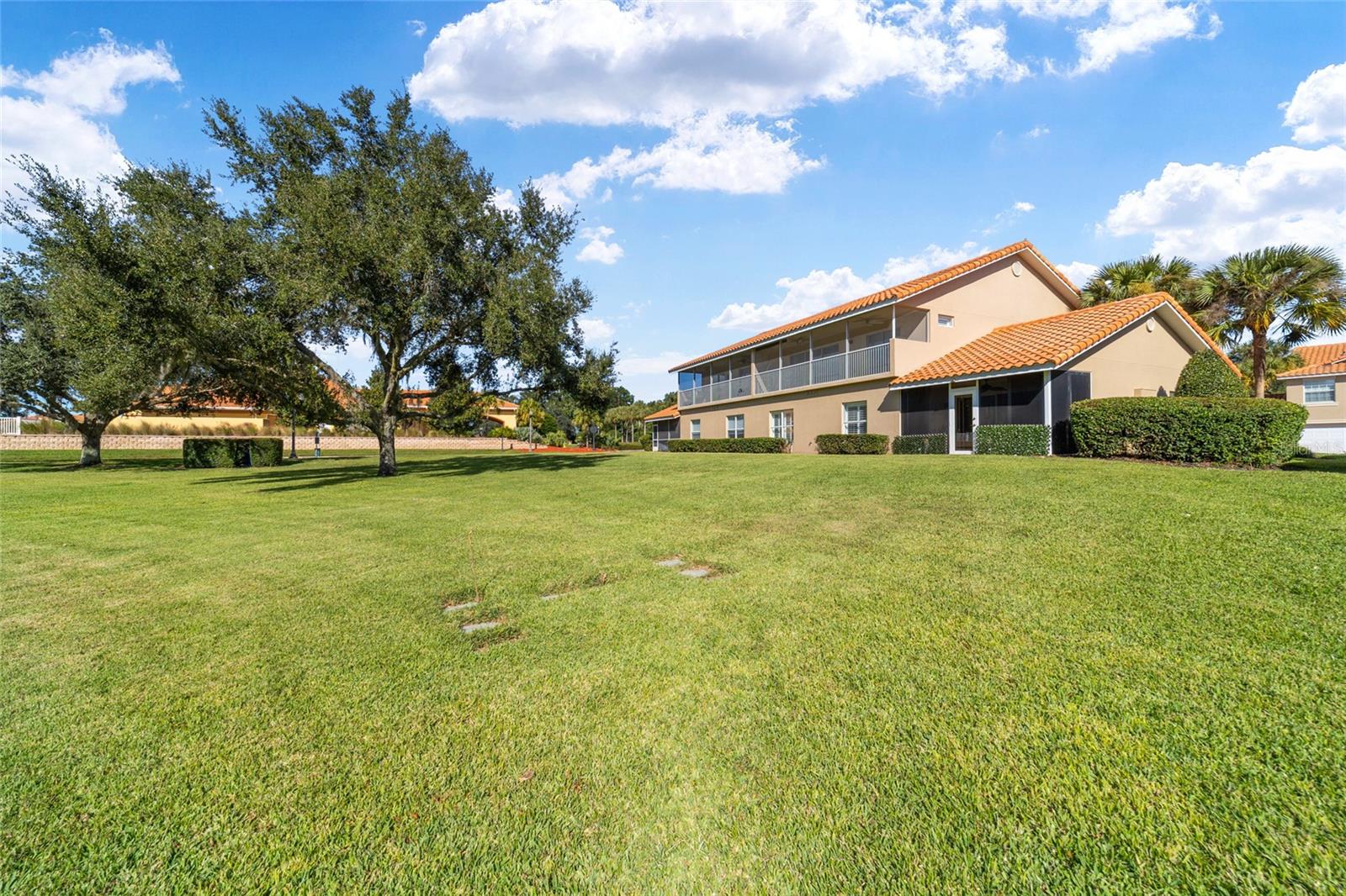 LAKESIDE LANDINGS - Residential