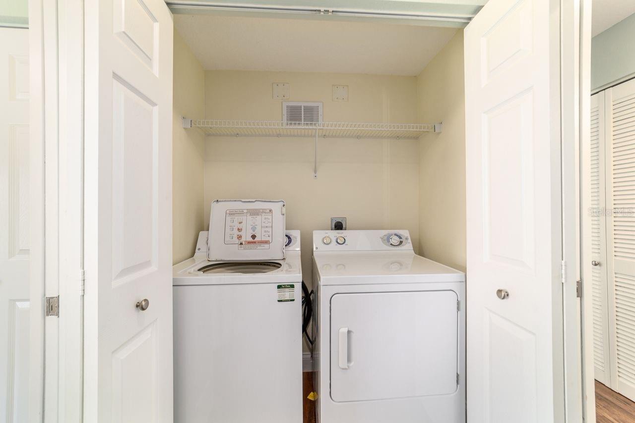 LAKESIDE LANDINGS - Residential