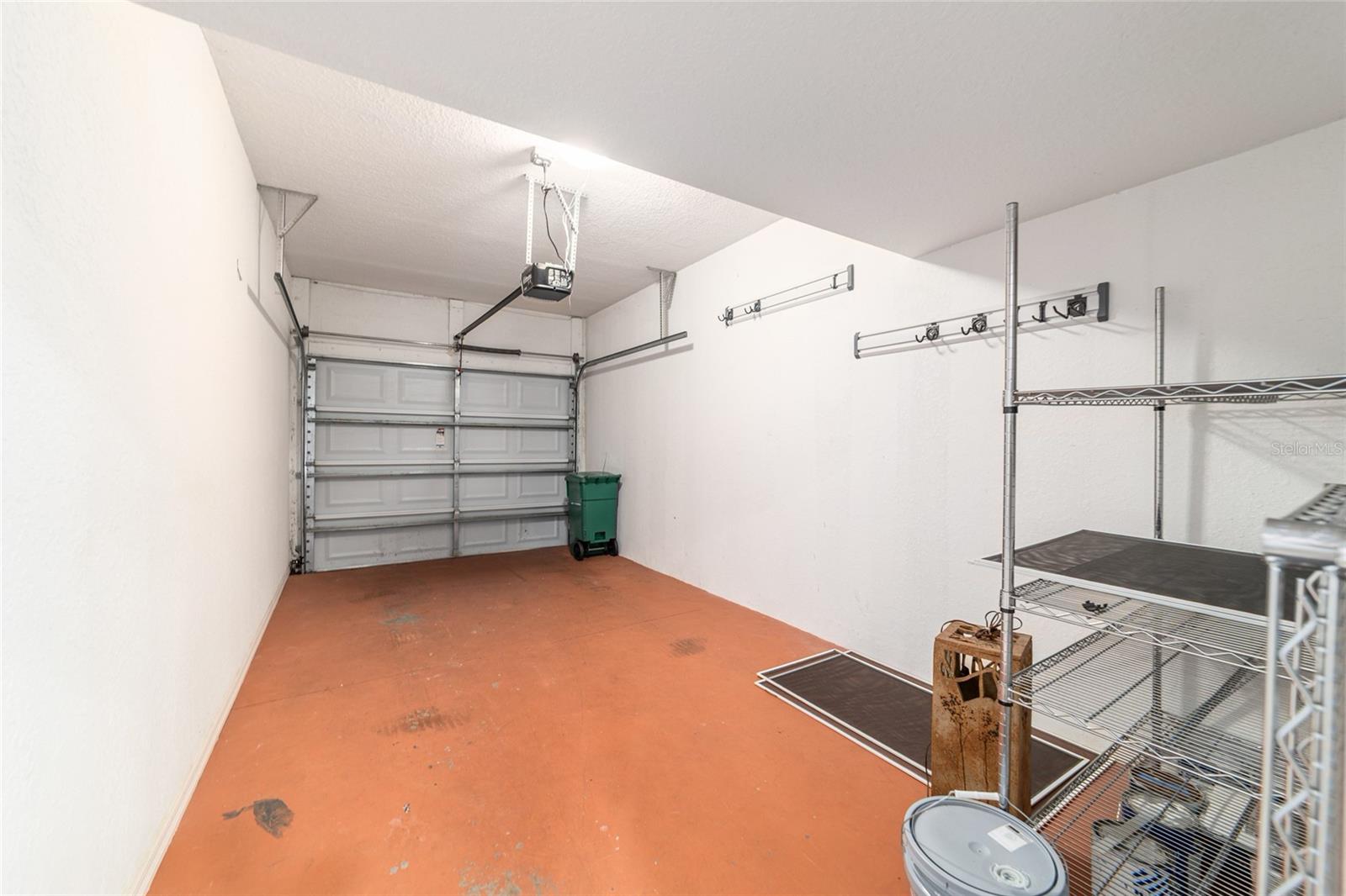 LAKESIDE LANDINGS - Residential