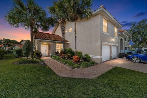 Photo of 5361 Compass Point #1, Oxford, FL 34484 (MLS # G5104441)