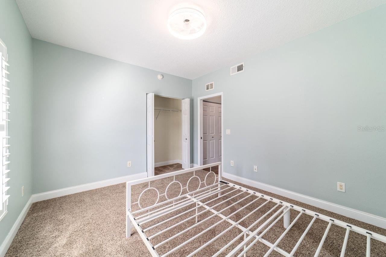 LAKESIDE LANDINGS - Residential