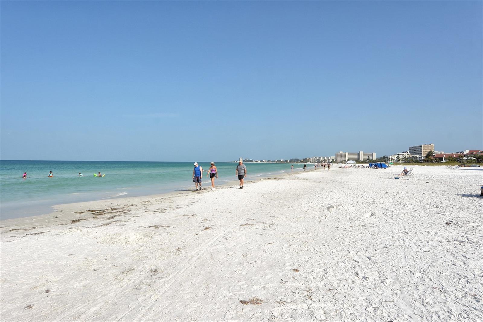 SIESTA HARBOR I - Residential