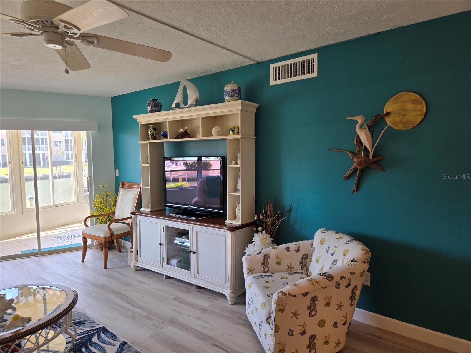 SIESTA HARBOR I - Residential
