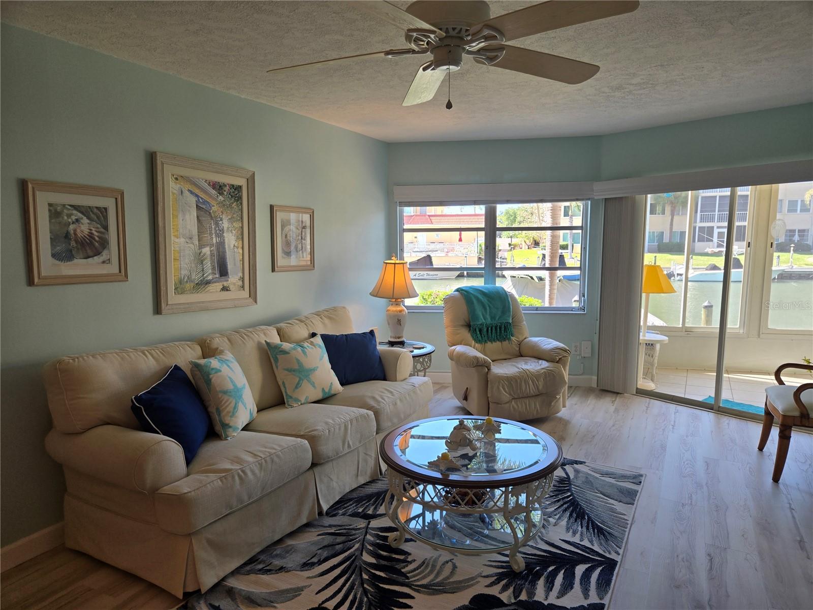 SIESTA HARBOR I - Residential