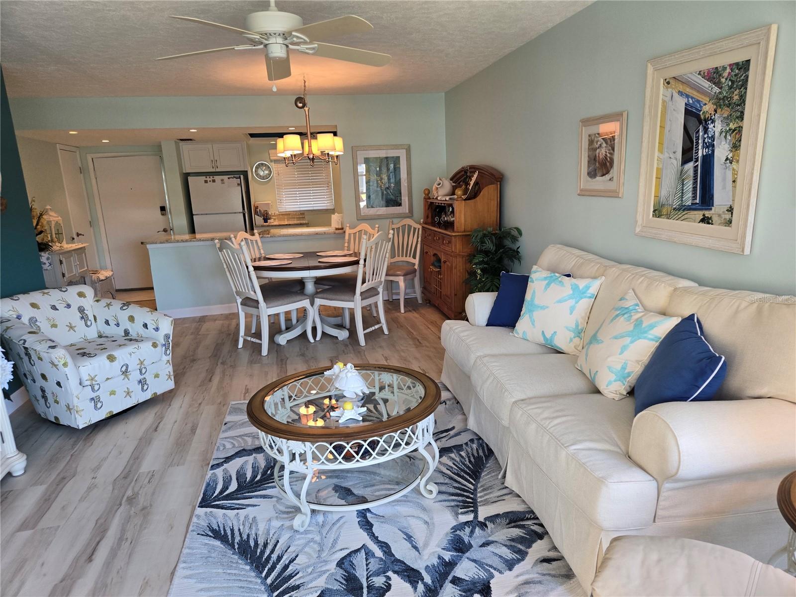 SIESTA HARBOR I - Residential