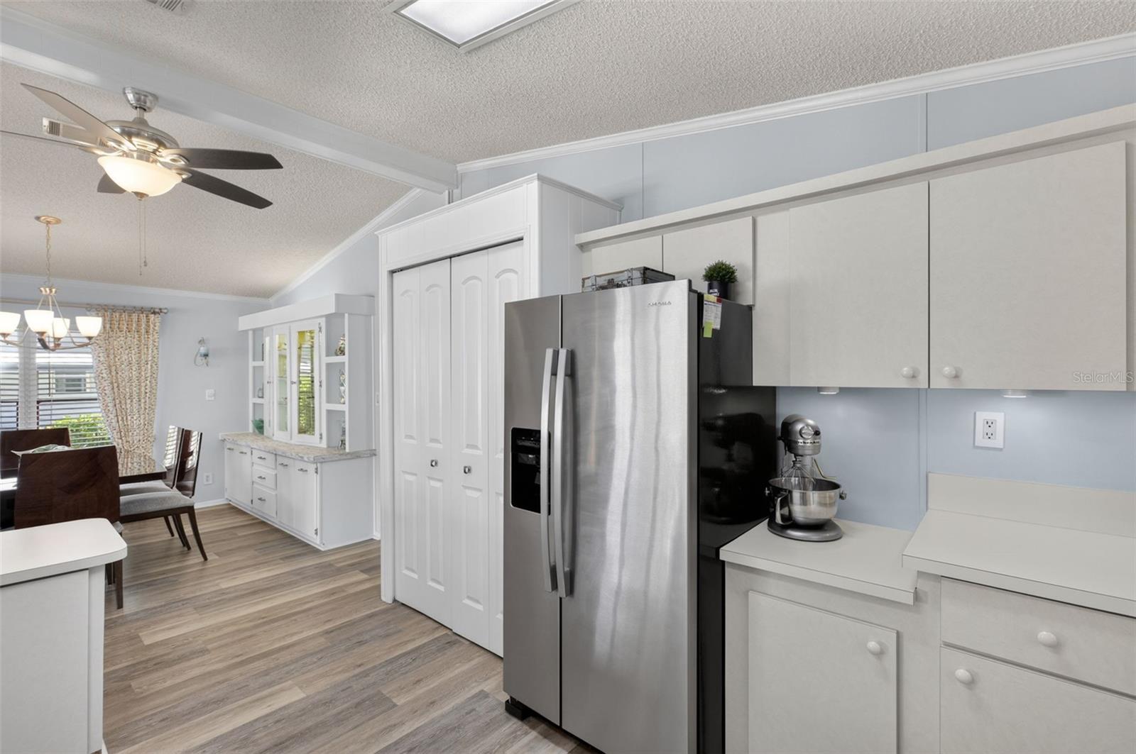 LA CASA MHP CO-OP - Residential