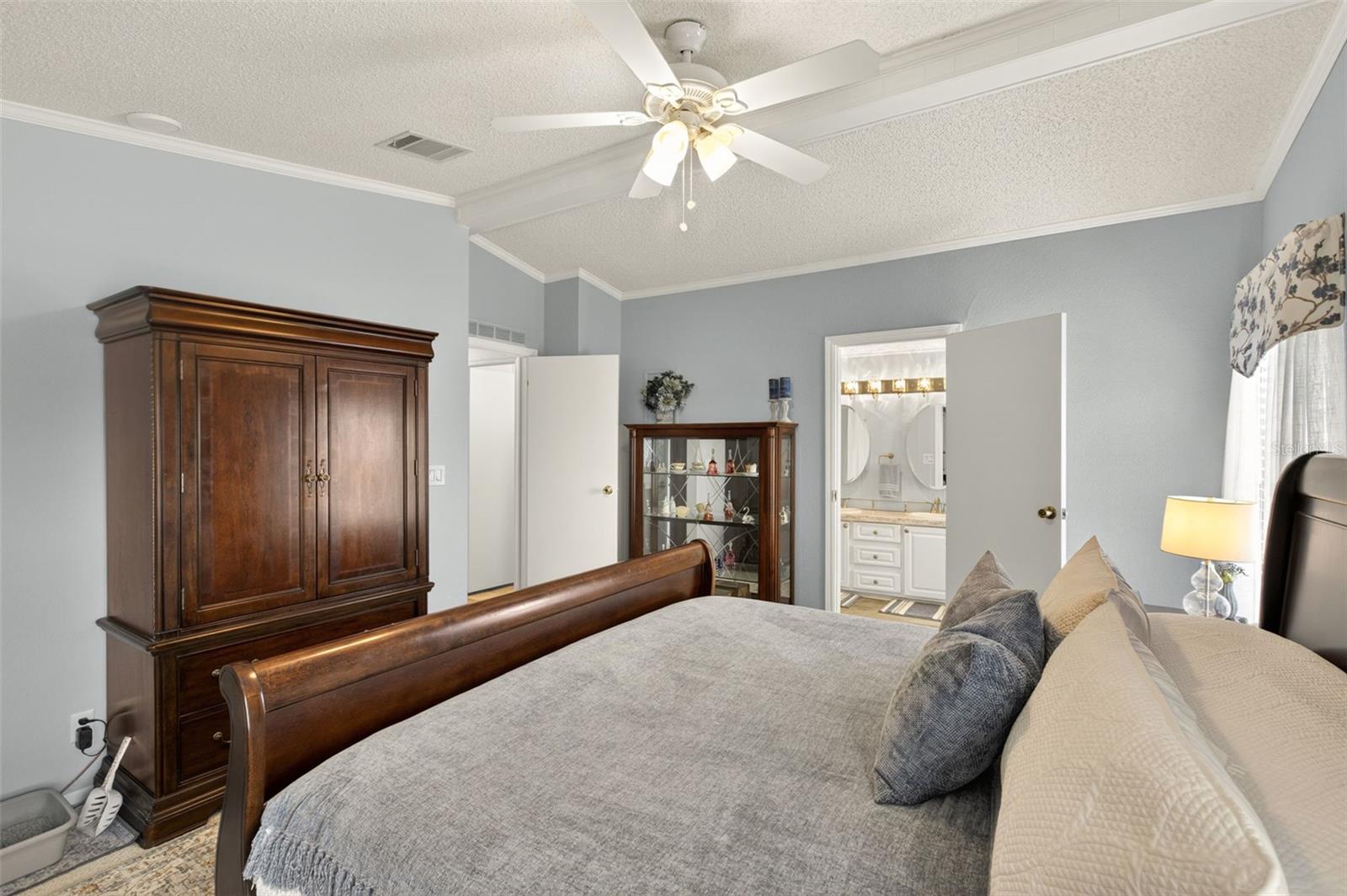 LA CASA MHP CO-OP - Residential