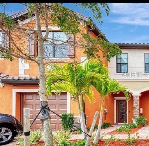 Short Sale. APPROVED SHORT SALE! Nestled in the heart of Venice, Florida, an inviting family home stands ready to embrace new owners. As you approach, the lush surroundings of the sought-after Gran Paradiso neighborhood greet you. It's a serene escape, yet remarkably close to everything in Venice. Shopping, restaurants, and schools are nearby, promising a lifestyle filled with convenience and leisure. This home boasts three generously sized bedrooms, ensuring that everyone in the family has their own haven. Two and a half well-appointed bathrooms make the morning rush a breeze. The kitchen is equipped with modern appliances and adorned with gleaming granite countertops. Abundant storage and counter space make meal preparation a pleasure. Sliding glass doors beckon you to the screened lanai, where you can savor the Florida sunshine without the hassle of bugs or unpredictable weather. The backyard is a testament to meticulous landscaping, creating a tranquil retreat ideal for outdoor gatherings, barbecues, or simply unwinding with a good book. If you're seeking more than just a house, you're in luck. Gran Paradiso offers an array of amenities, including a community pool, clubhouse, and fitness center