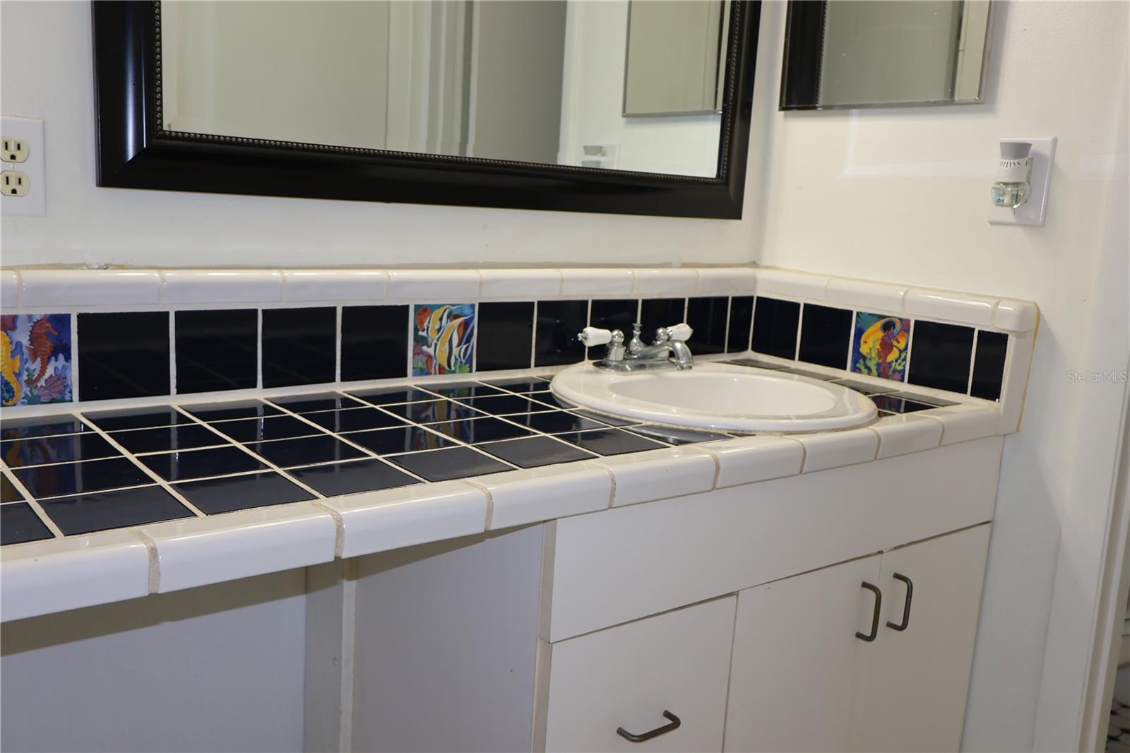 PLACE ONE A CONDO - Residential Lease