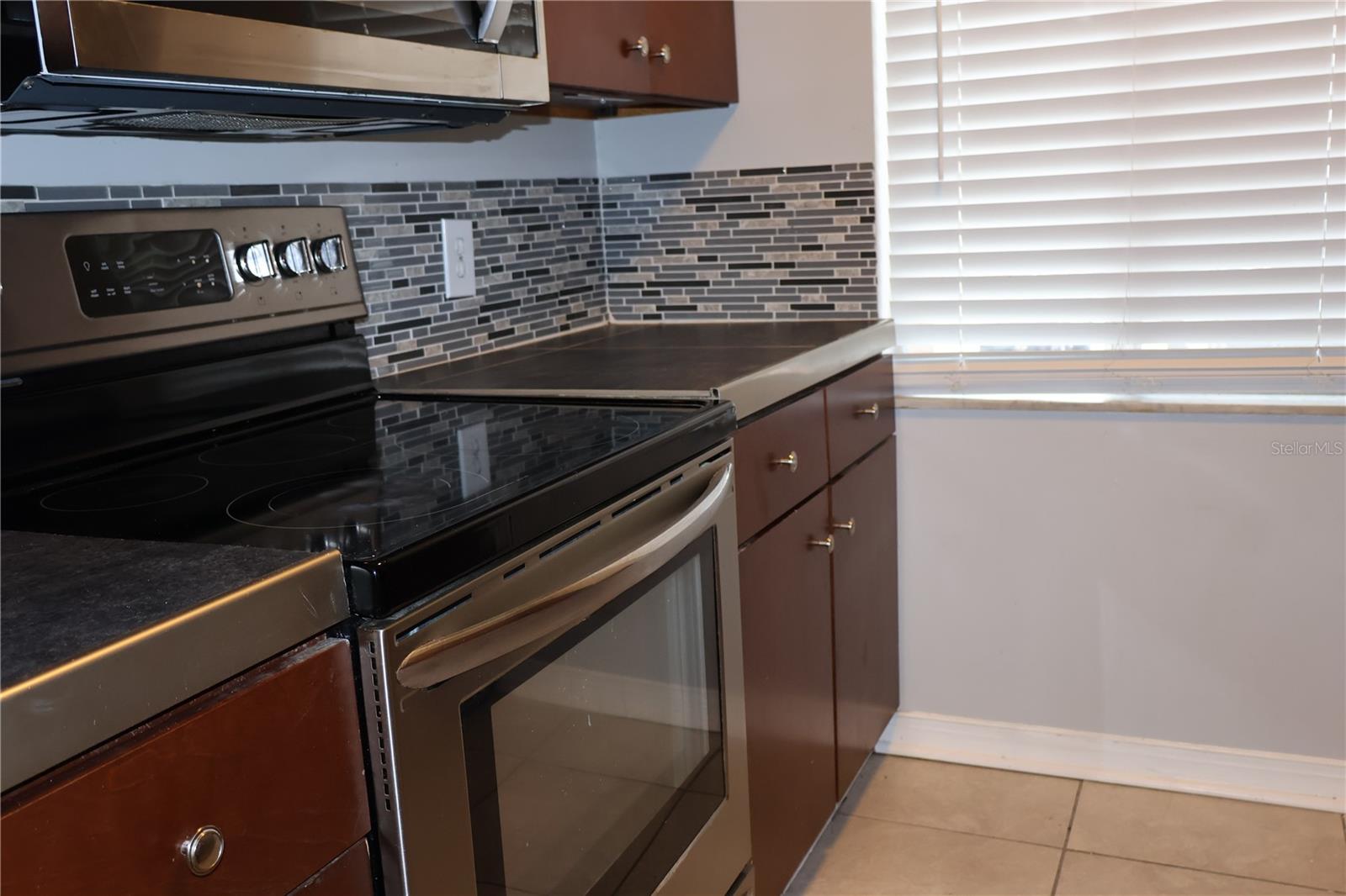 PLACE ONE A CONDO - Residential Lease