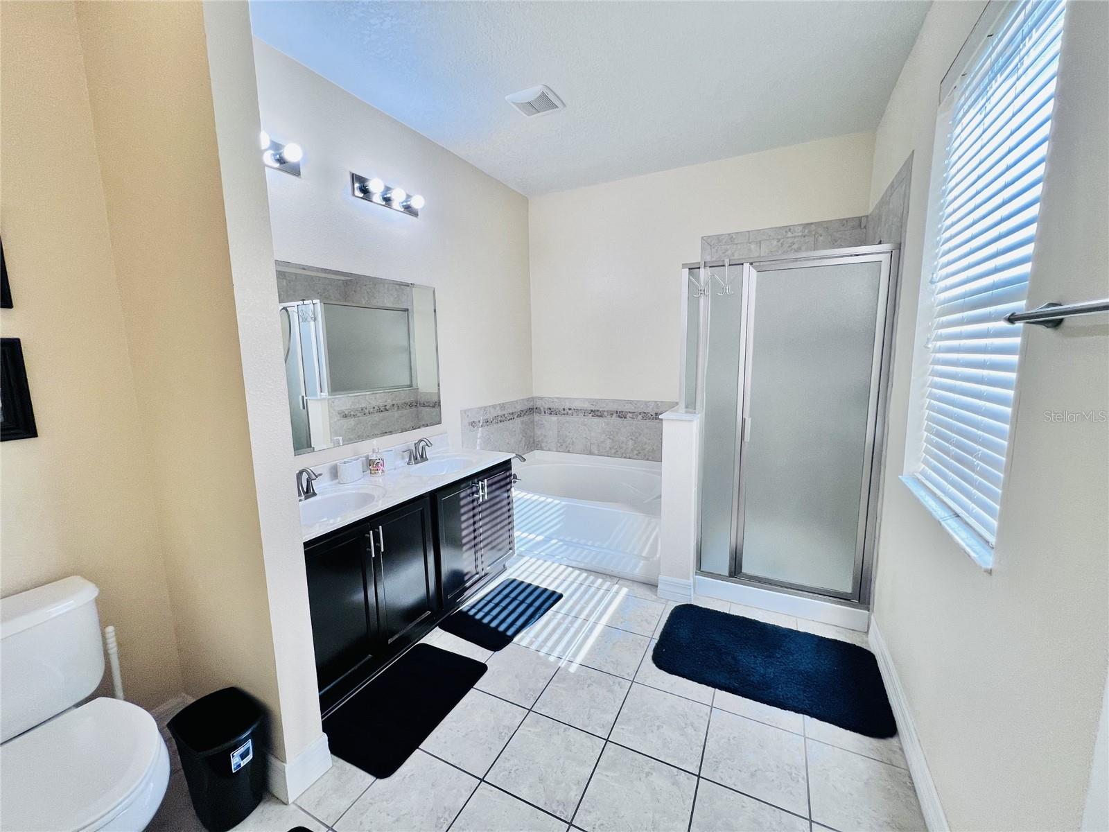 CRYSTAL COVE RESORT - Residential Lease