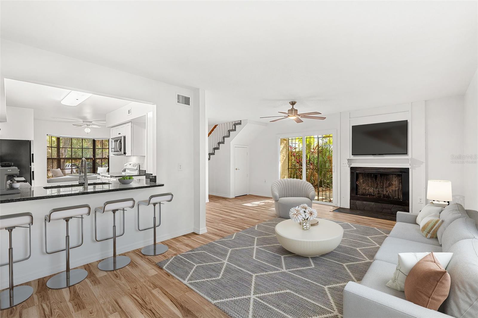 EDGEWATER OAKS - Residential