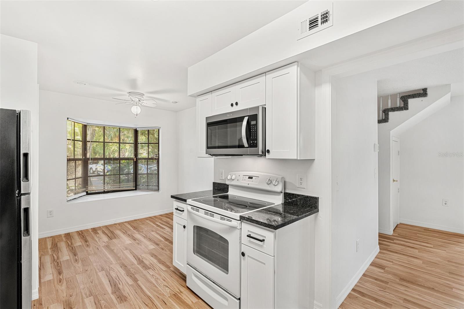 EDGEWATER OAKS - Residential