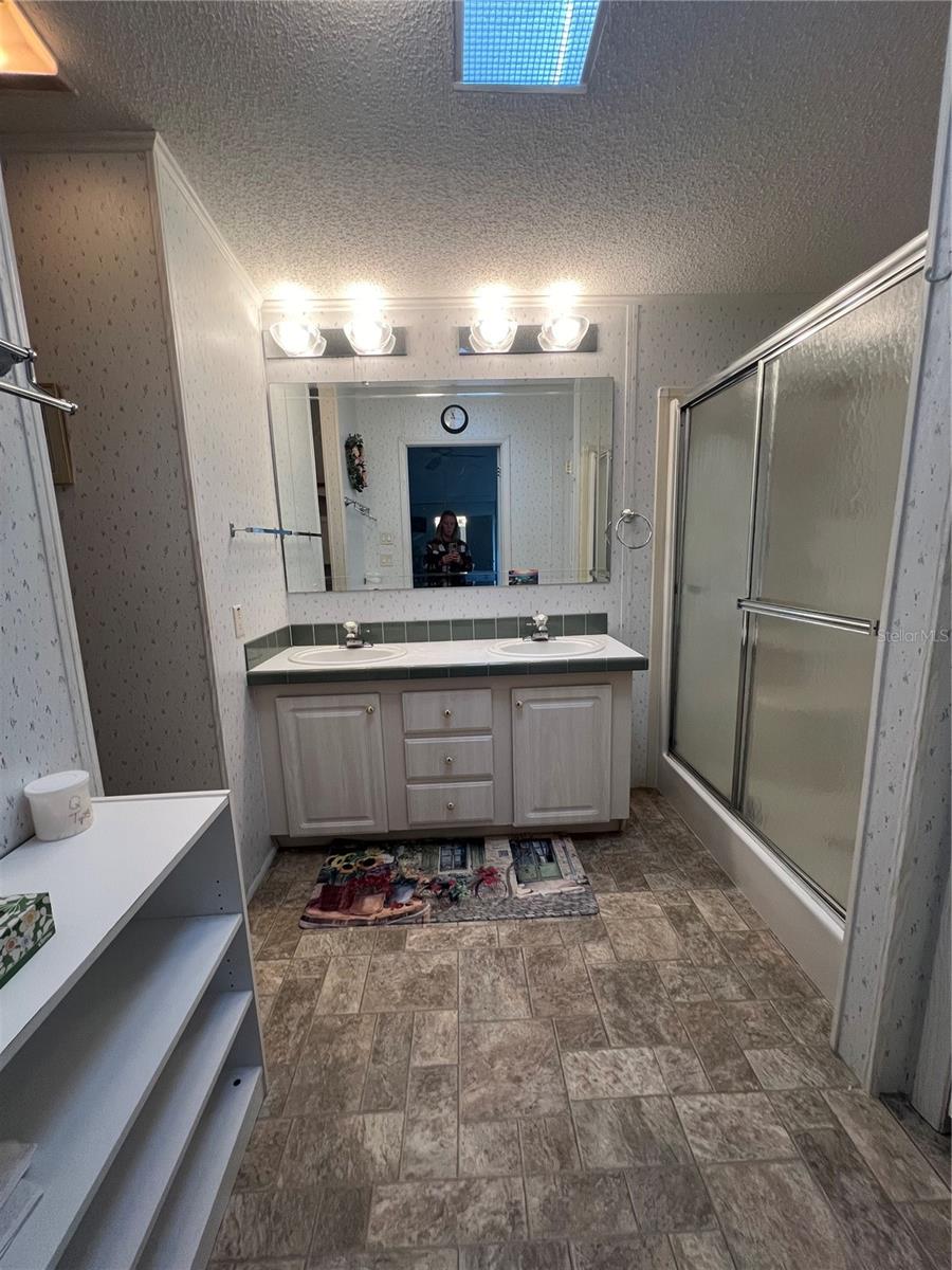 GARDEN GROVE OAKS - Residential