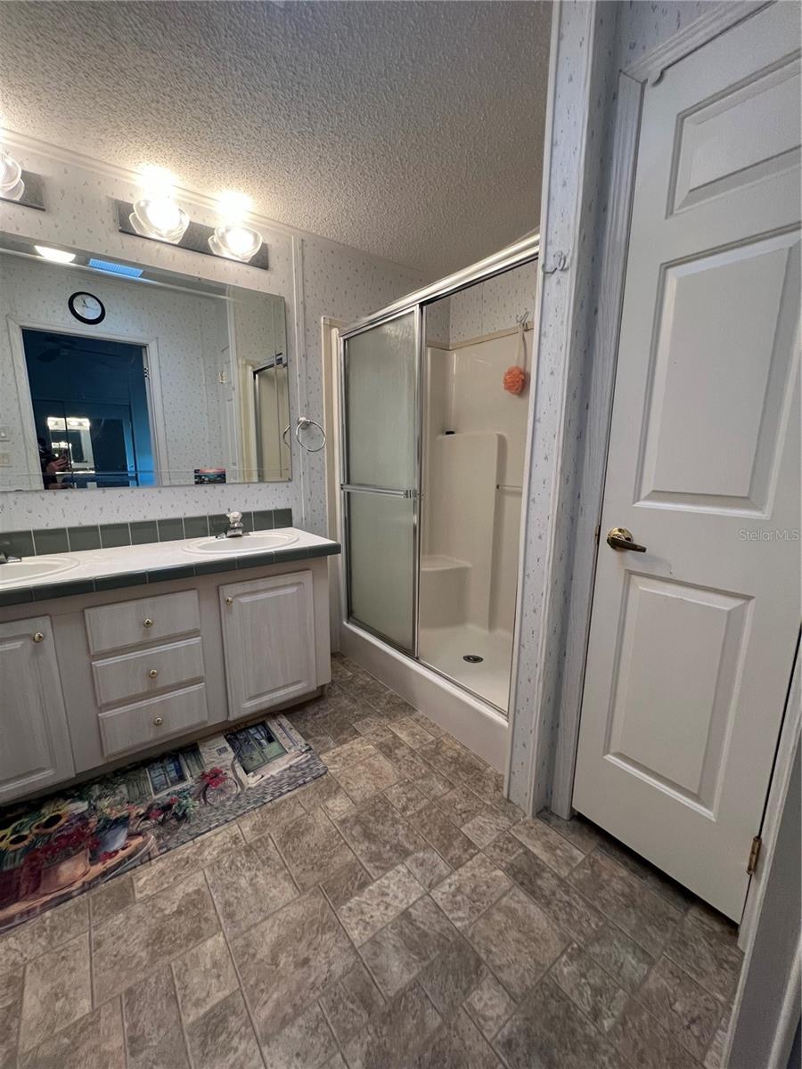 GARDEN GROVE OAKS - Residential