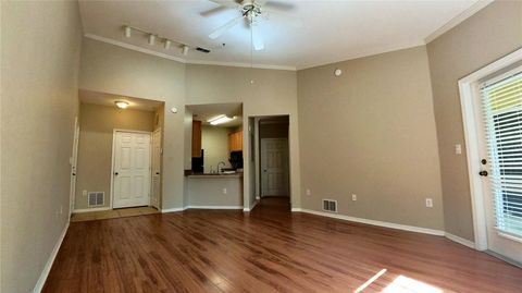 10017 COURTNEY PALMS BOULEVARD 304 TAMPA FL 33619