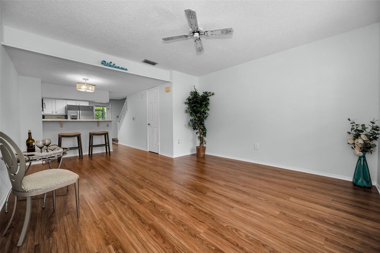 FOX CHASE TWNHMS - Residential