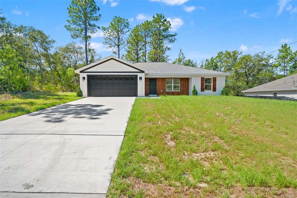 Photo of 2784 W Paragon Ln, Citrus Springs, FL 34433 (MLS # OM727489)