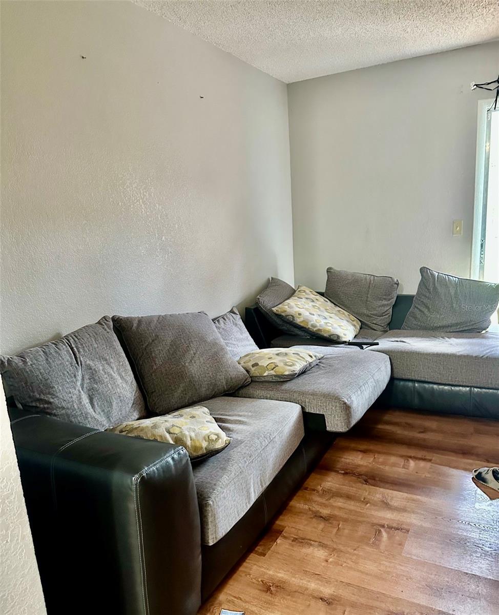 HUNTINGTON ON GREEN CONDO - Residential