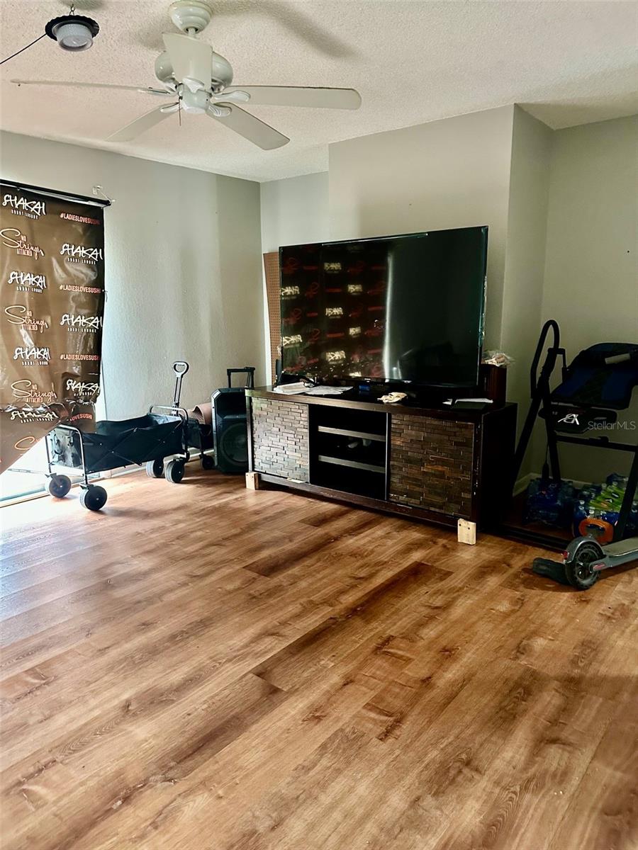 HUNTINGTON ON GREEN CONDO - Residential