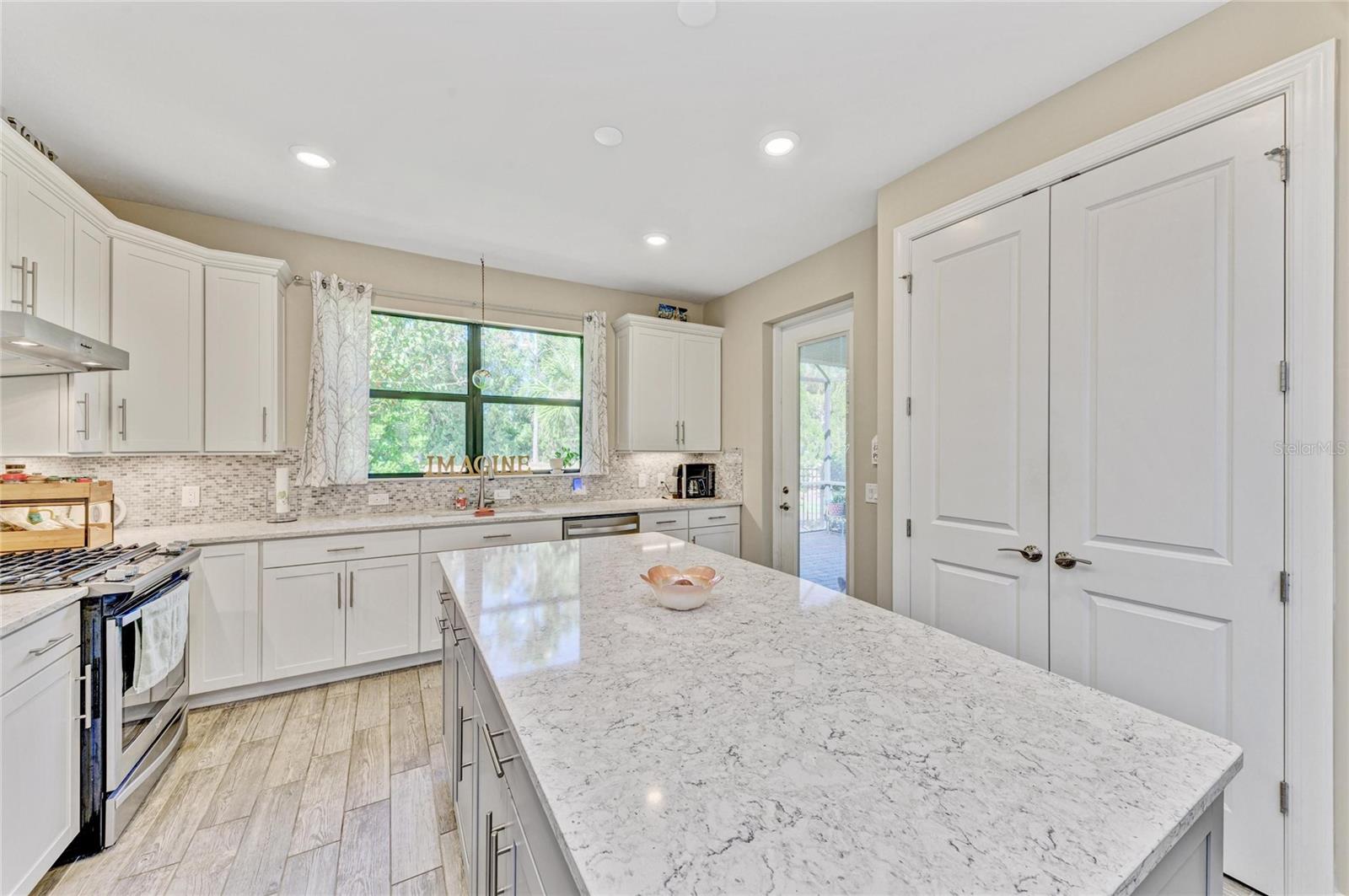 DEL WEBB PH II SPH 2A, 2B & 2C LOT 404; PB 62/92 - Residential Lease