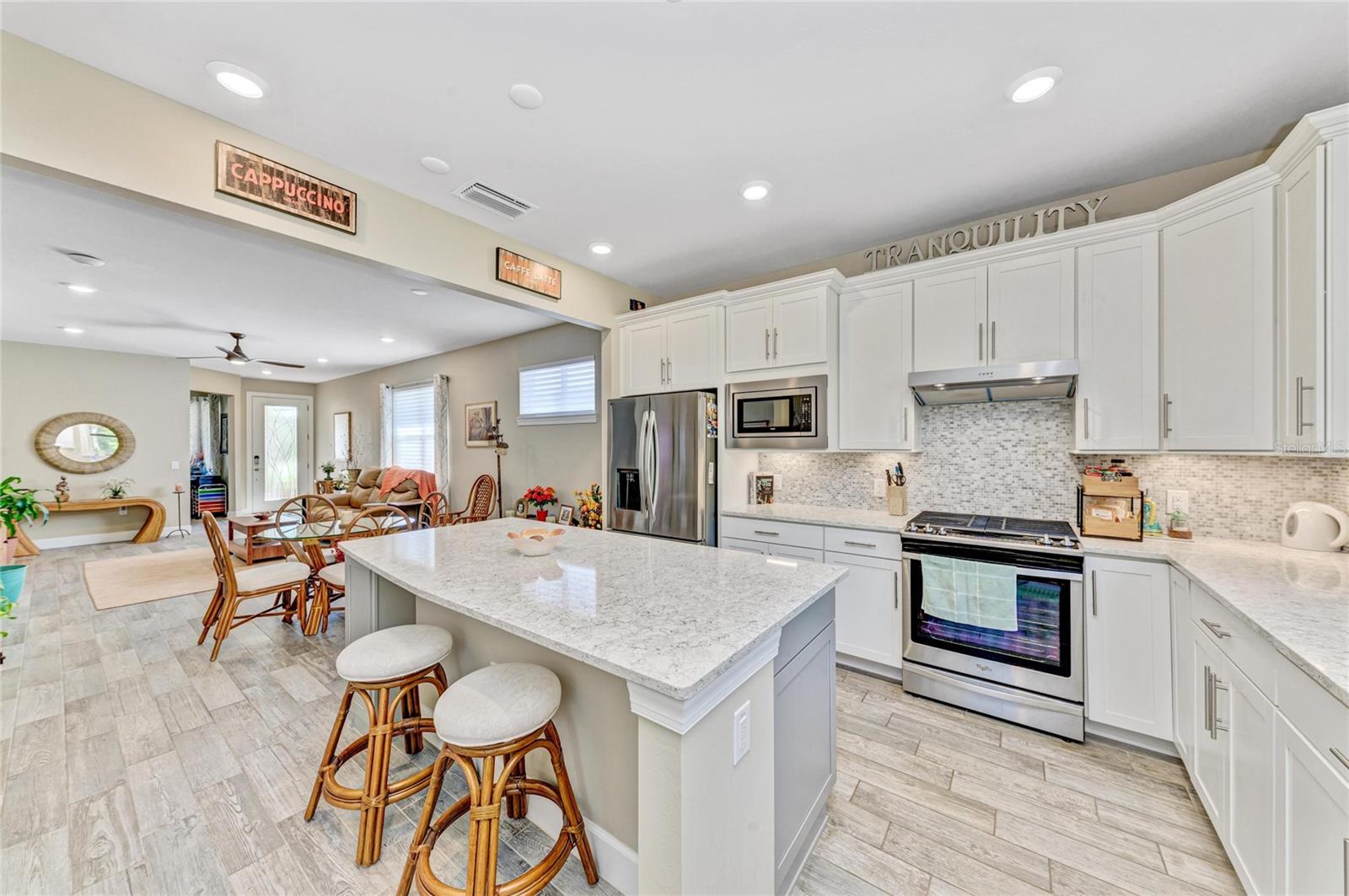 DEL WEBB PH II SPH 2A, 2B & 2C LOT 404; PB 62/92 - Residential Lease