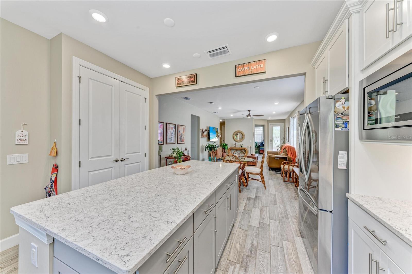 DEL WEBB PH II SPH 2A, 2B & 2C LOT 404; PB 62/92 - Residential Lease