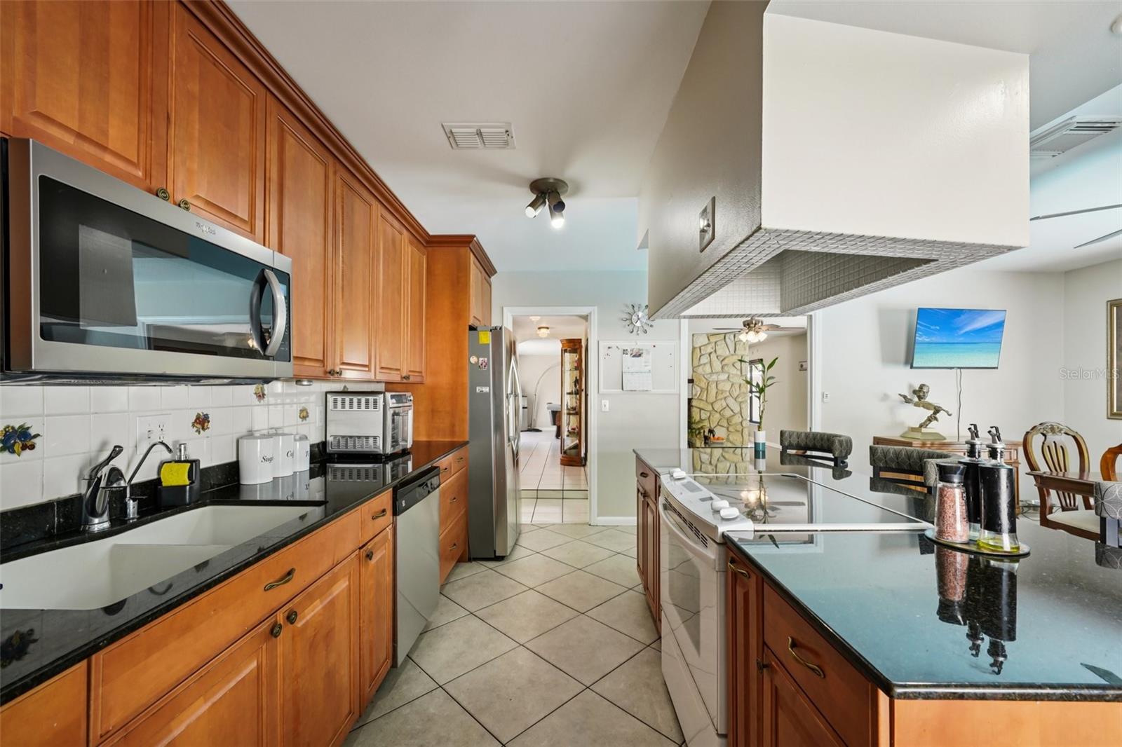 FLORAL GARDENS UNIT 4 - Residential
