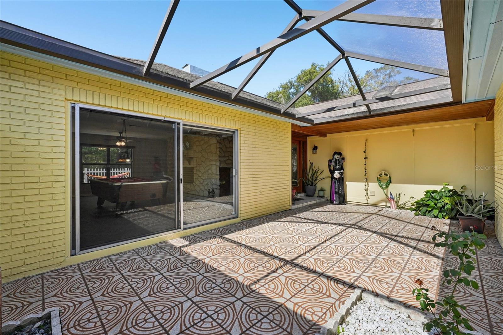 FLORAL GARDENS UNIT 4 - Residential