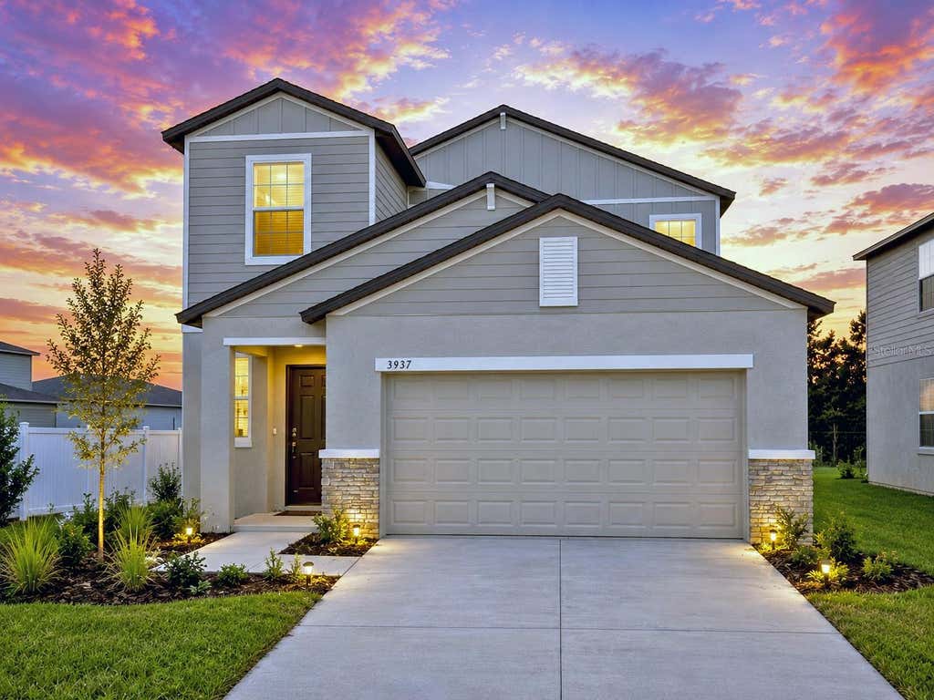 Photo of 3937 Northern Key Drive, Plant City, FL 33565 (MLS # J1001963)