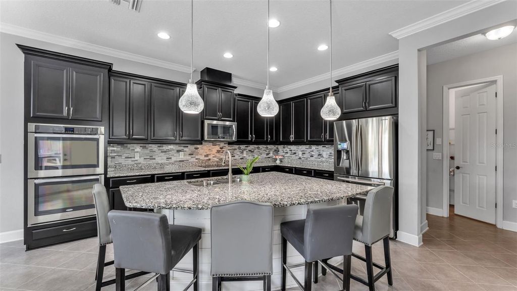 Photo of 11831 Cross Vine Drive, Riverview, FL 33579 (MLS # TB8436835)