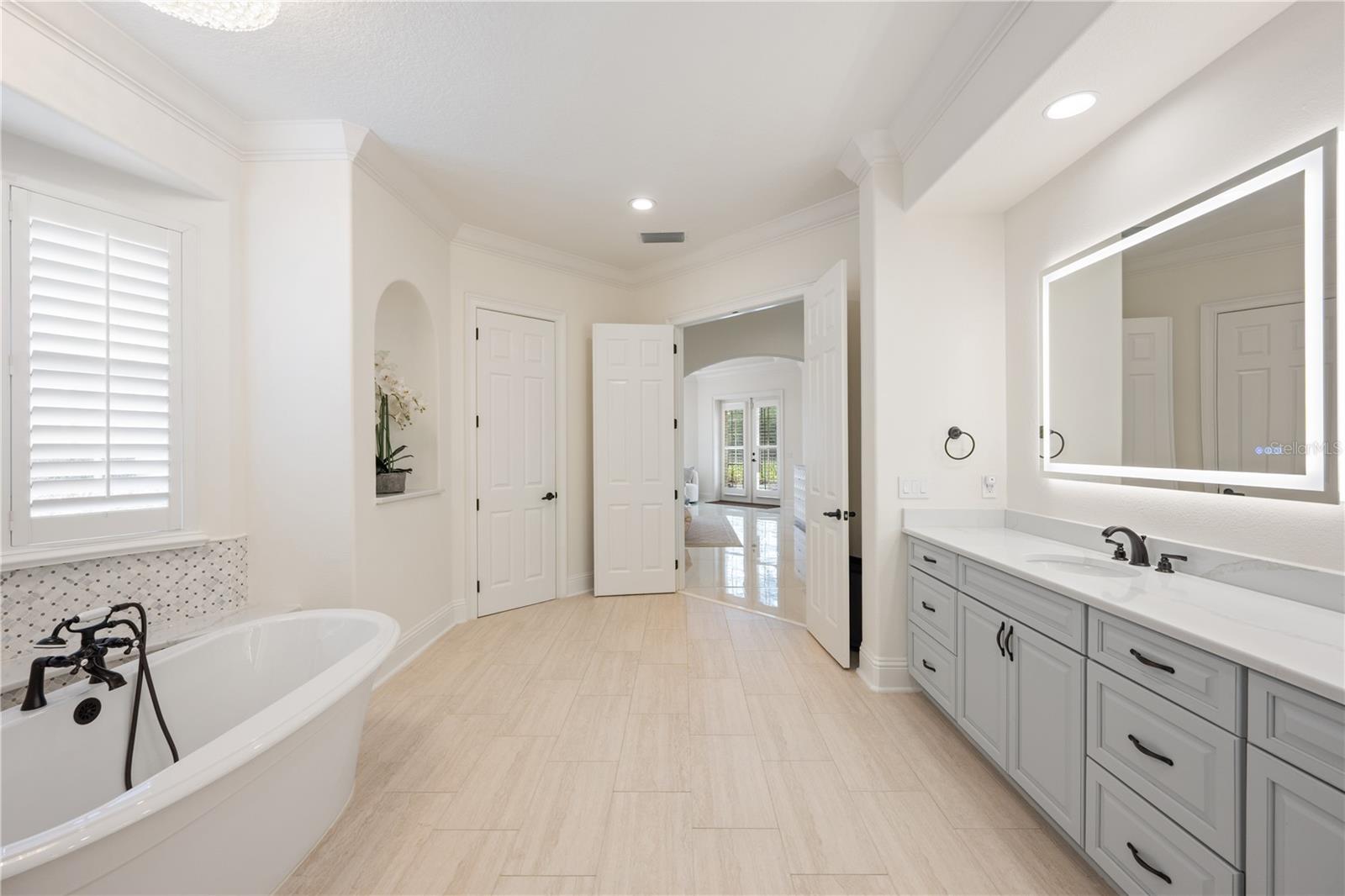 KEENES POINTE - Residential