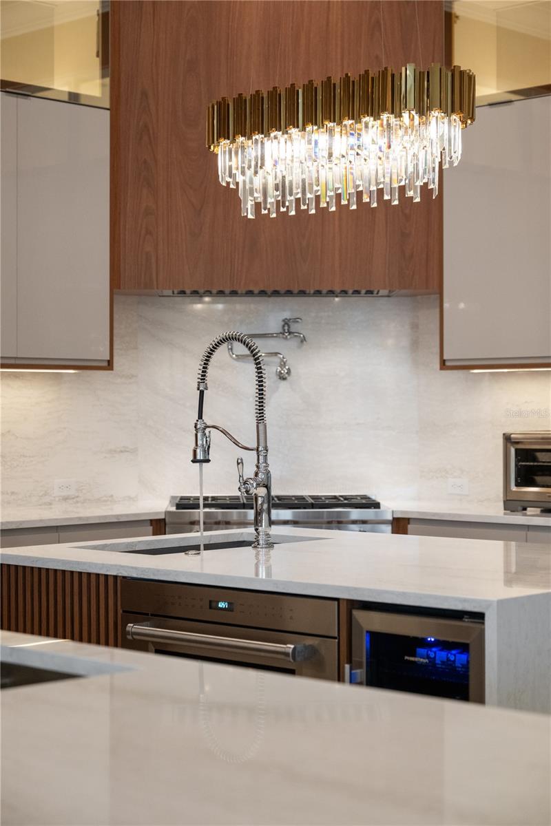 KEENES POINTE - Residential