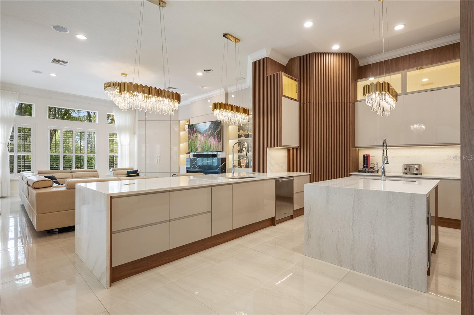 KEENES POINTE - Residential