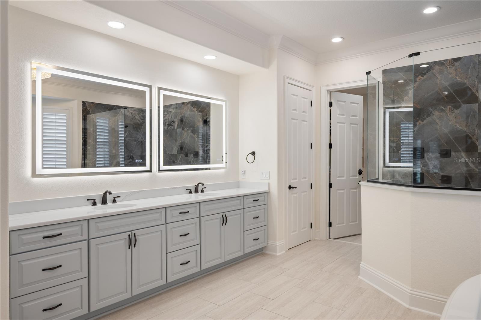 KEENES POINTE - Residential